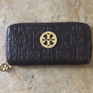 Tory Burch wallet